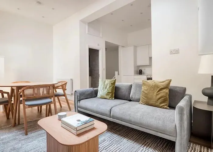 Luxury 2 Bed Apartment In Knightsbridge