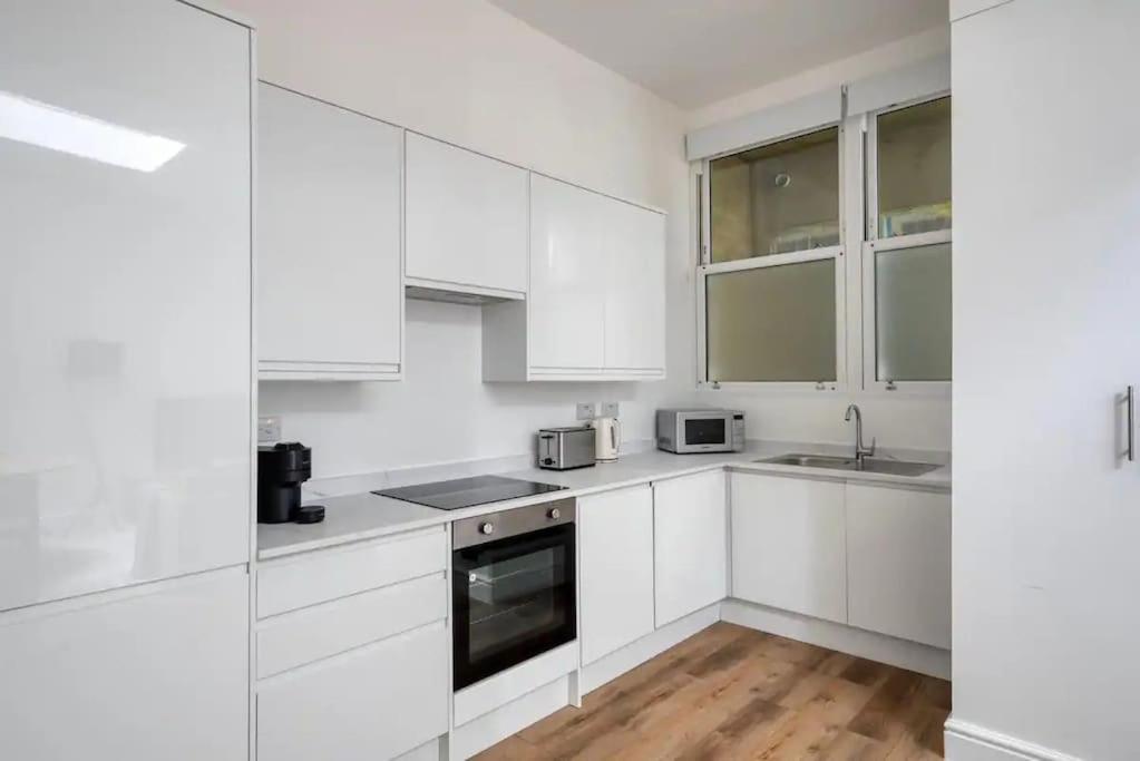 Luxury 2 Bed In Knightsbridge Appartamento Londra