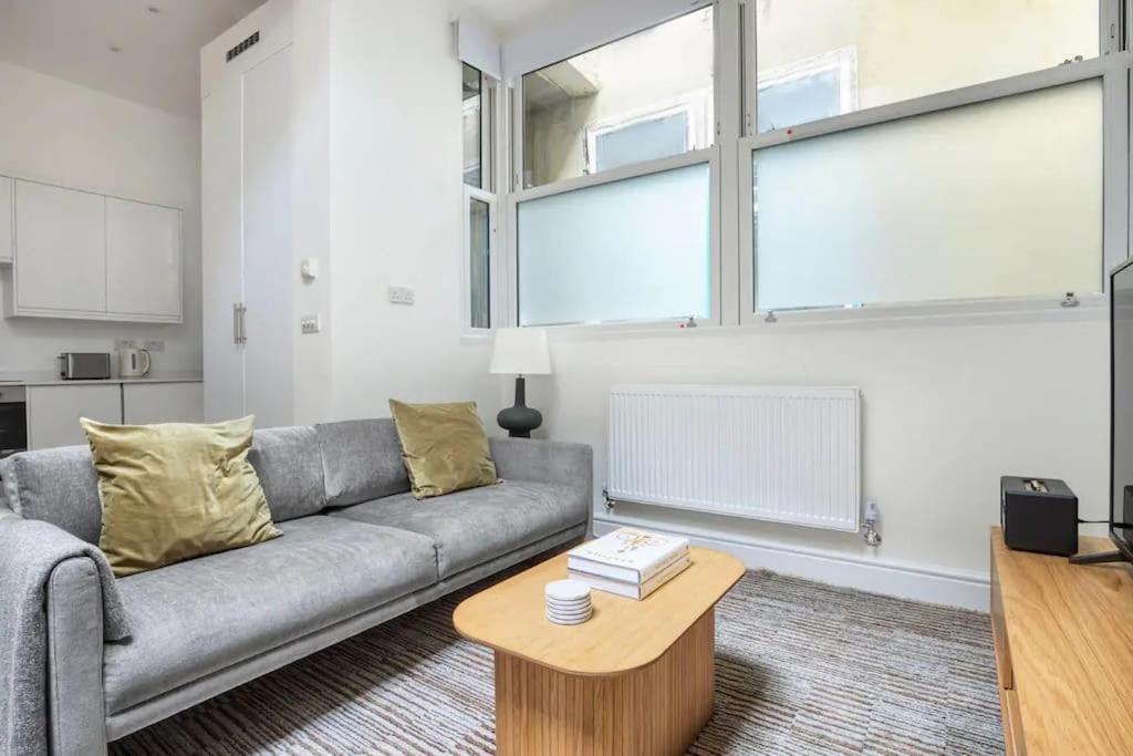 Luxury 2 Bed In Knightsbridge